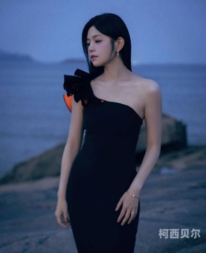 人妇人妻在线视频，展现真实生活中的甜蜜与温情