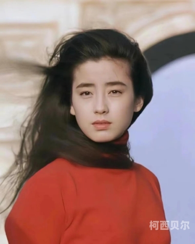 日本四十熟女日本四十熟女，魅力四溢的时尚标杆
