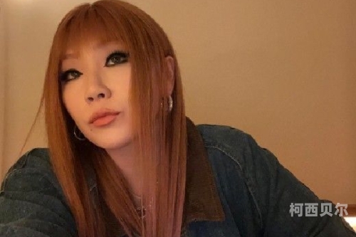 五月天 婷婷 丁香 综合 播播五月天婷婷丁香综合播播，五月天与文艺青年的心灵共鸣