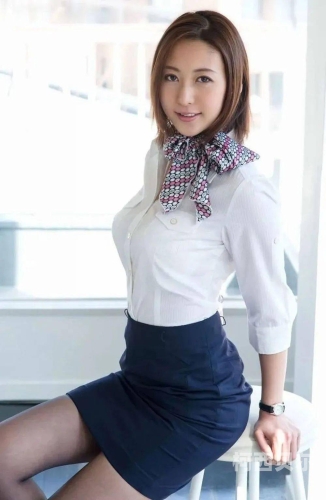 人妻丰满熟妇av人妻丰满熟妇性爱视频，揭秘网络热潮