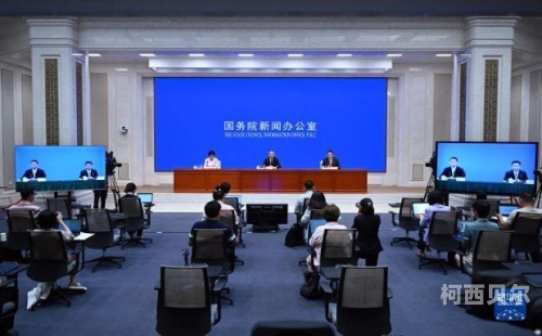 办公室激情再燃，新闻资讯网站揭秘
