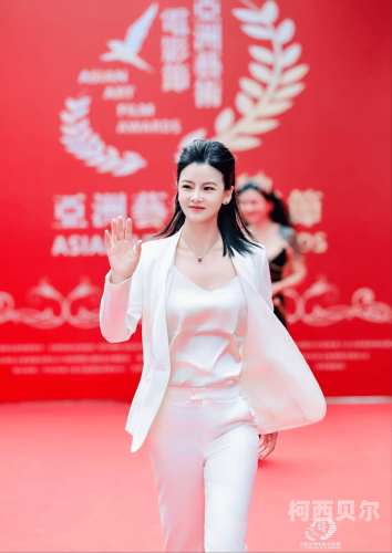 亚洲风采，多元魅力在XXWW中绽放亚洲人吗