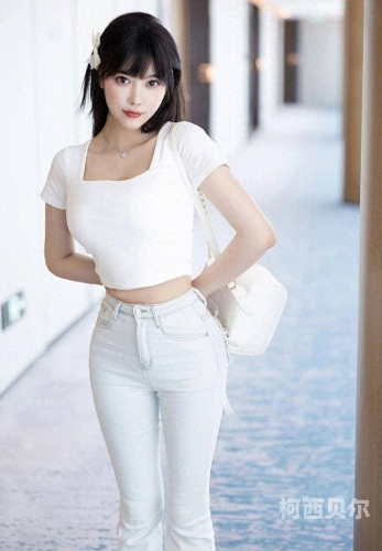 av性色精品少妇，魅力四溢的性感女神
